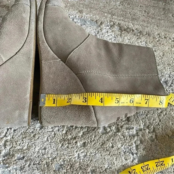 Toms Desert Tan Wedge Suede Leather Booties Ankle Boots Zip Up: 10 - Picture 9 of 10